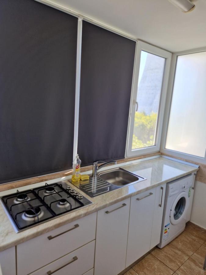 Studio Modern. Bukarest Kültér fotó