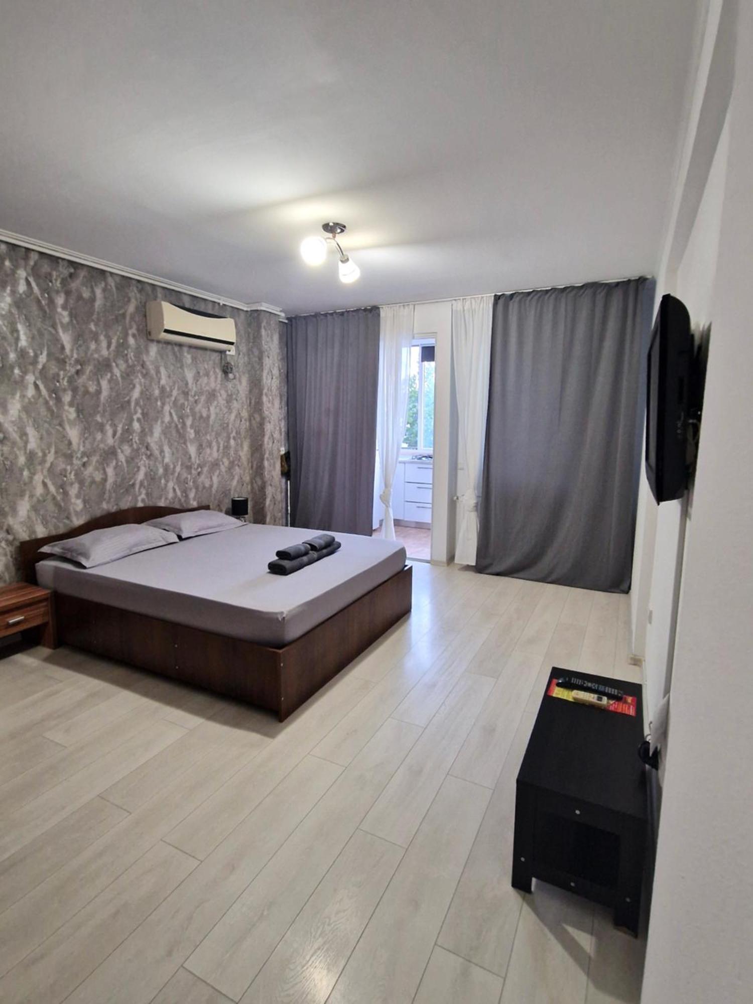 Studio Modern. Bukarest Kültér fotó